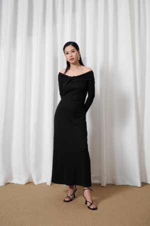 Đầm Knit Wrap tay dài – BLACK